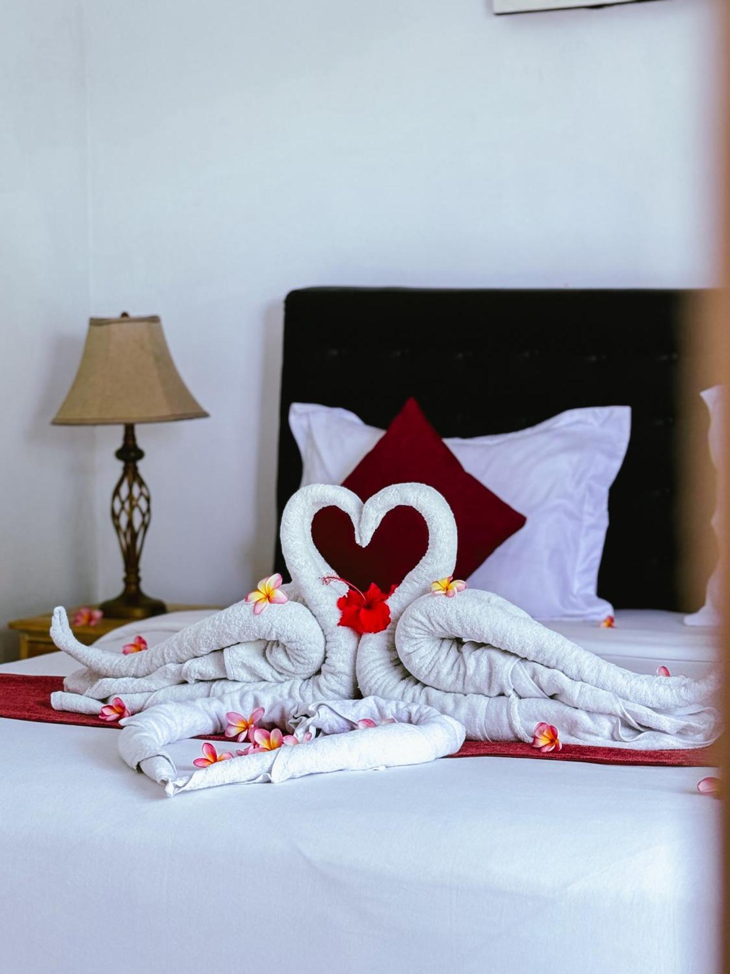 Biya Lumba Apartment จันดีดาซา ภายนอก รูปภาพ