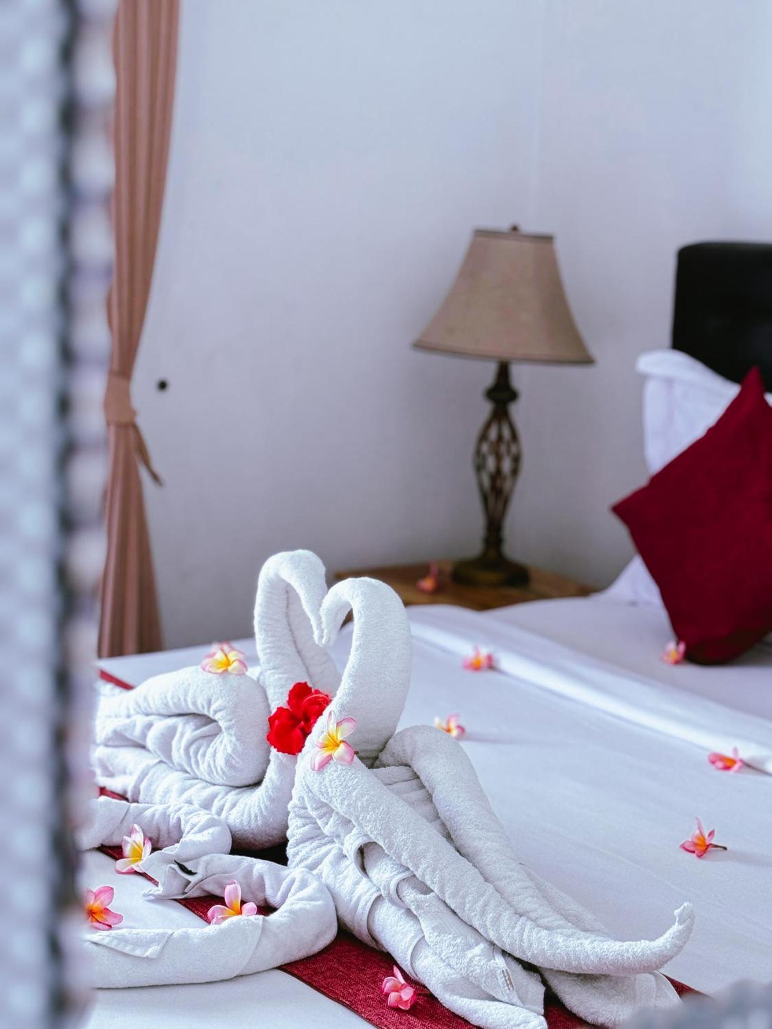 Biya Lumba Apartment จันดีดาซา ภายนอก รูปภาพ