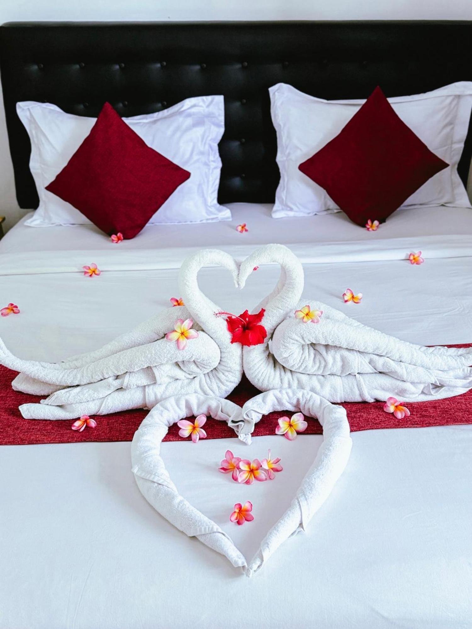 Biya Lumba Apartment จันดีดาซา ภายนอก รูปภาพ